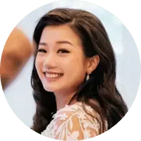 Photo of Yvelyn S